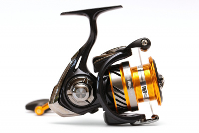 КАТУШКА DAIWA REVROS 24 LT #2000S